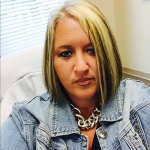 Meet your Posher, Dawn